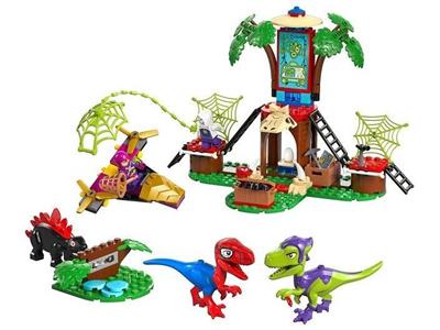 Image of the LEGO Spidey and Gobby's Raptor Battle at Tree House HQ