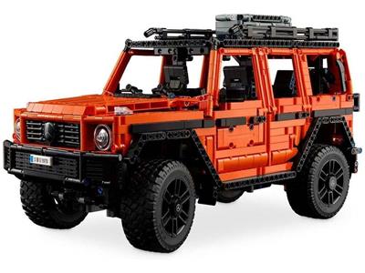 Image of the LEGO Mercedes-Benz G 500