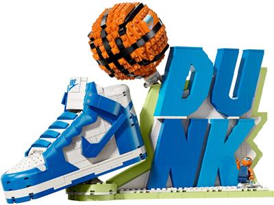 Image of the LEGO Nike Dunk