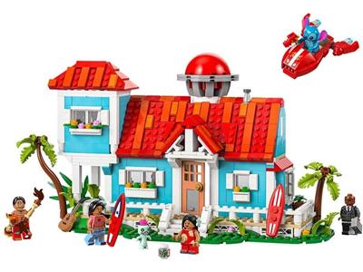 Image of the LEGO Lilo and Stitch Beach House